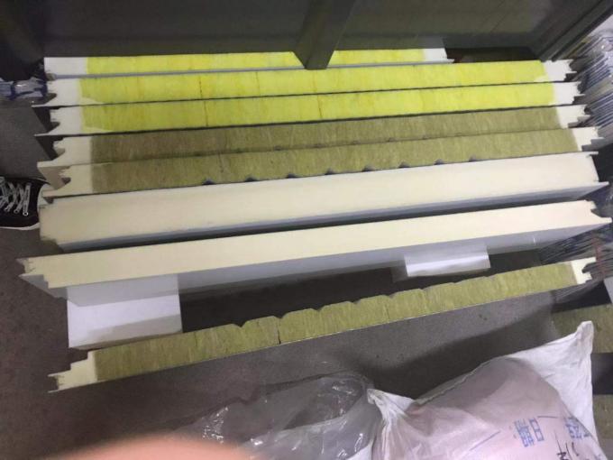 Glue de ligação PU de poliéter combinado para laminação de placas compostas XPS/EPS/PIR 5